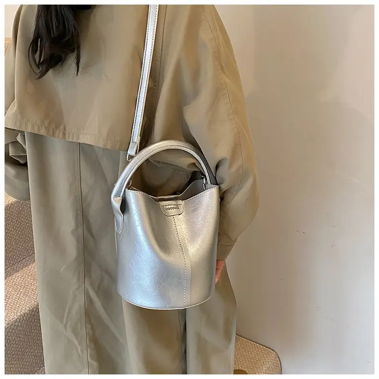 Women's Silver Crossbody Bag 2025 Fashion — feature 29