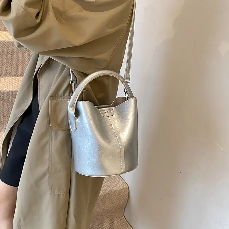 Women's Silver Crossbody Bag 2025 Fashion - Image 2