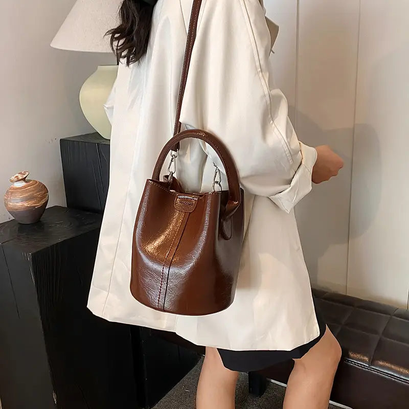Women's Silver Crossbody Bag 2025 Fashion - Image 3
