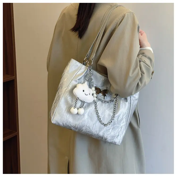 Women's Light Blue Butterfly Shoulder Bag with Chain — feature 13