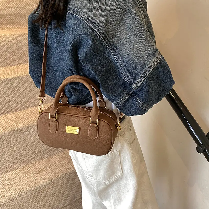 Women's Brown Leather Shoulder Bag 2024 - Image 2
