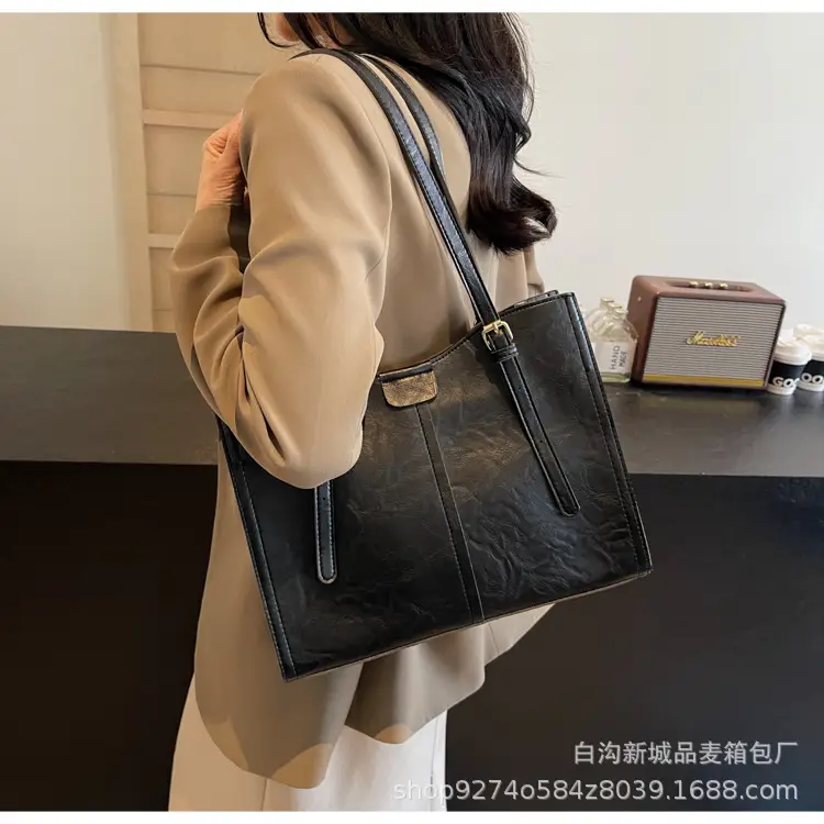 Stylish Brown Leather Shoulder Bag Large Capacity — feature 23