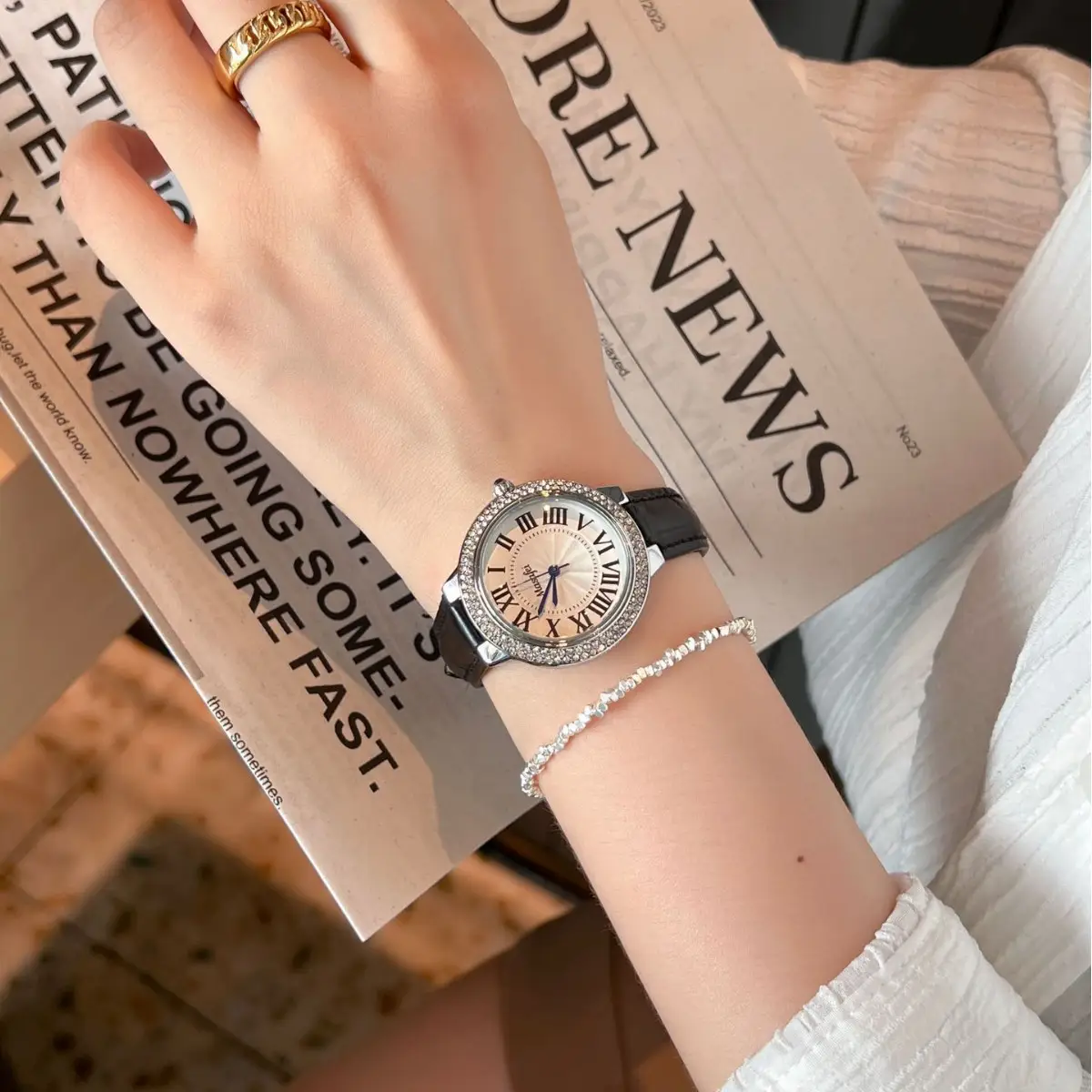 Ladies Steel Quartz Retro Roman Scale Watch Set