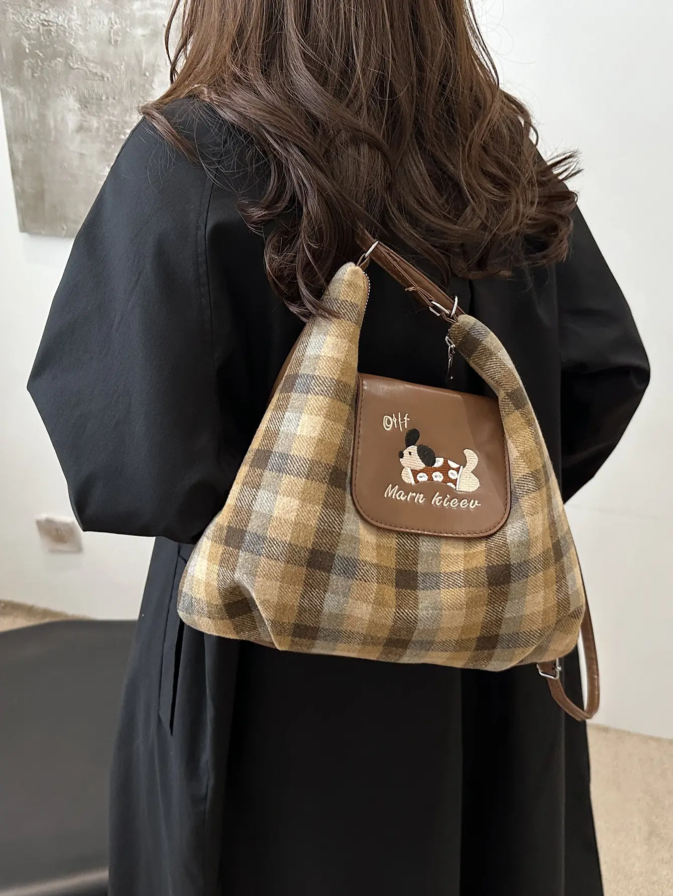 Early Autumn Plaid Dog Cloud Bag Large Capacity College Style Backpack Commuter Tote Bag Shoulder Crossbody Bag - Image 5