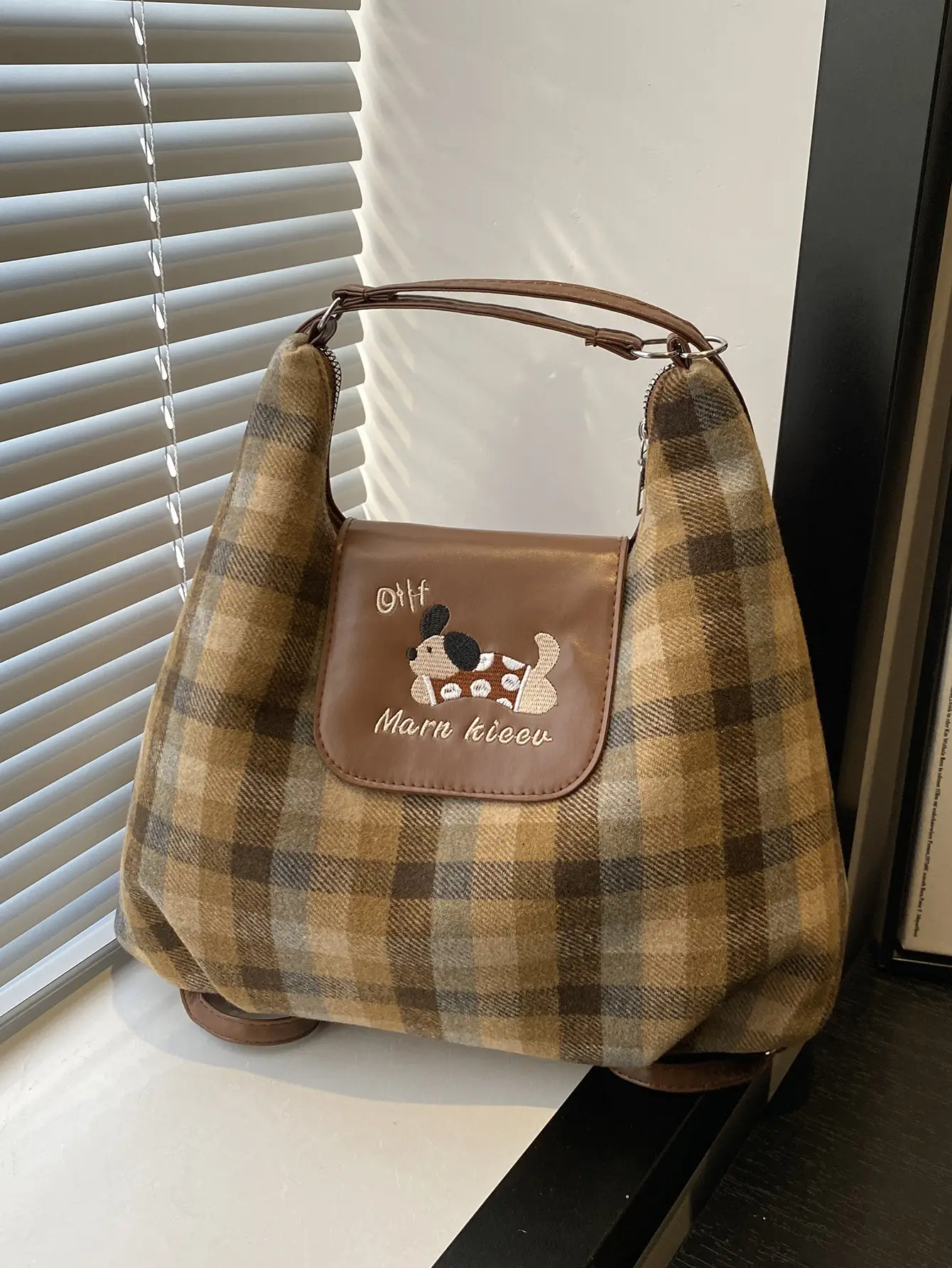 Early Autumn Plaid Dog Cloud Bag Large Capacity College Style Backpack Commuter Tote Bag Shoulder Crossbody Bag - Image 6