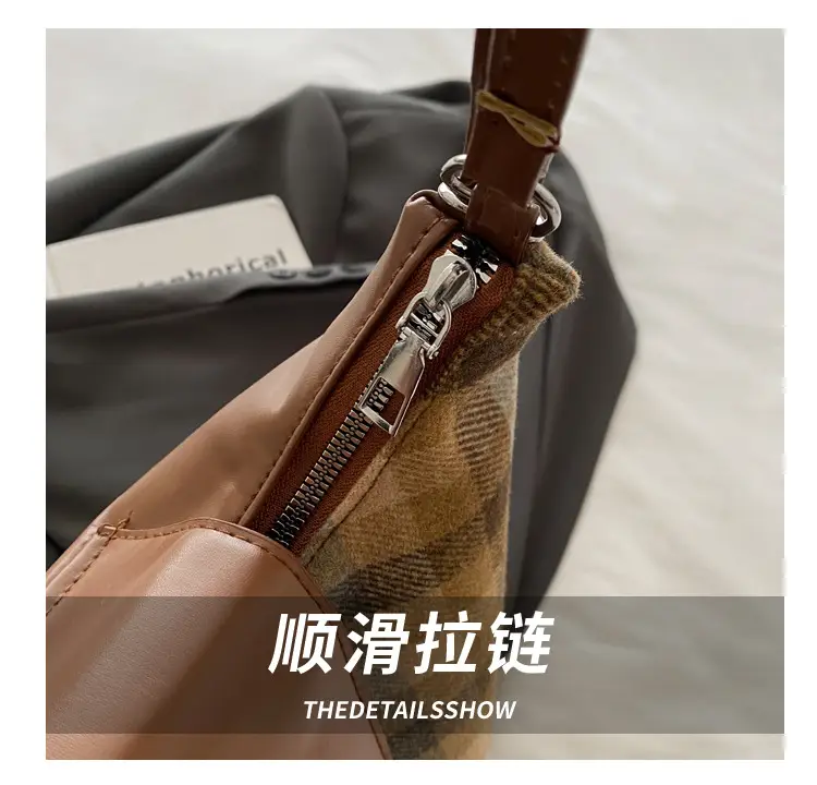Early Autumn Plaid Dog Cloud Bag Large Capacity College Style Backpack Commuter Tote Bag Shoulder Crossbody Bag — feature 4