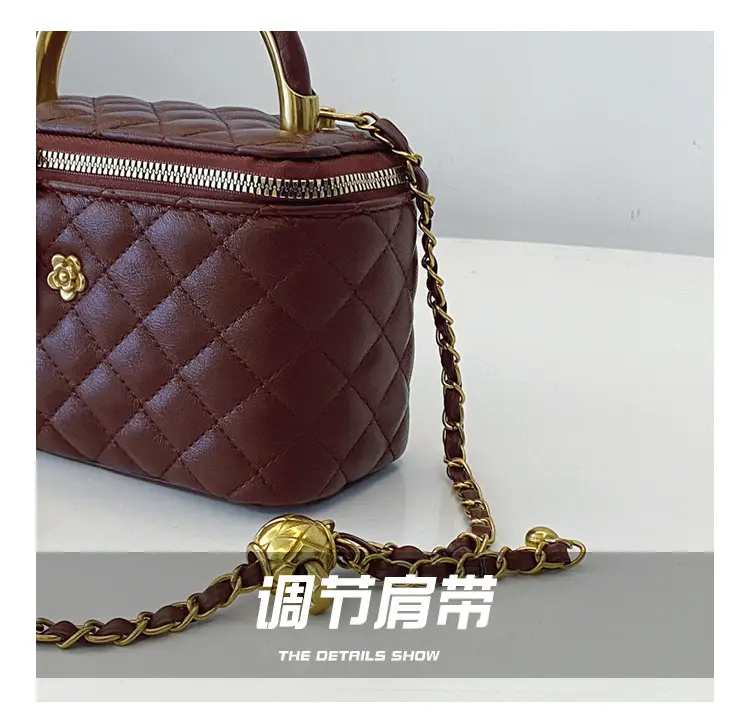 Black Quilted Chain Shoulder Bag for Women 2025 — feature 8