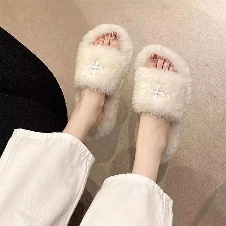 Thick bottom fluffy slippers women's outer wear 2024 new autumn and winter lamb fluffy net popular fashion home cotton slippers