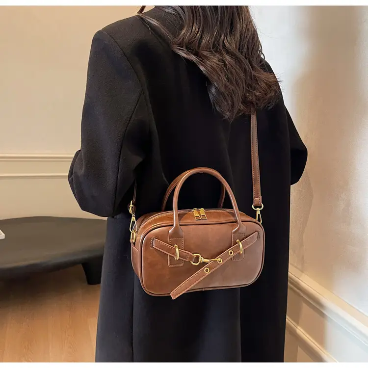 Korean Style Shoulder Bag Women 2024 Autumn Brown Black — feature 18