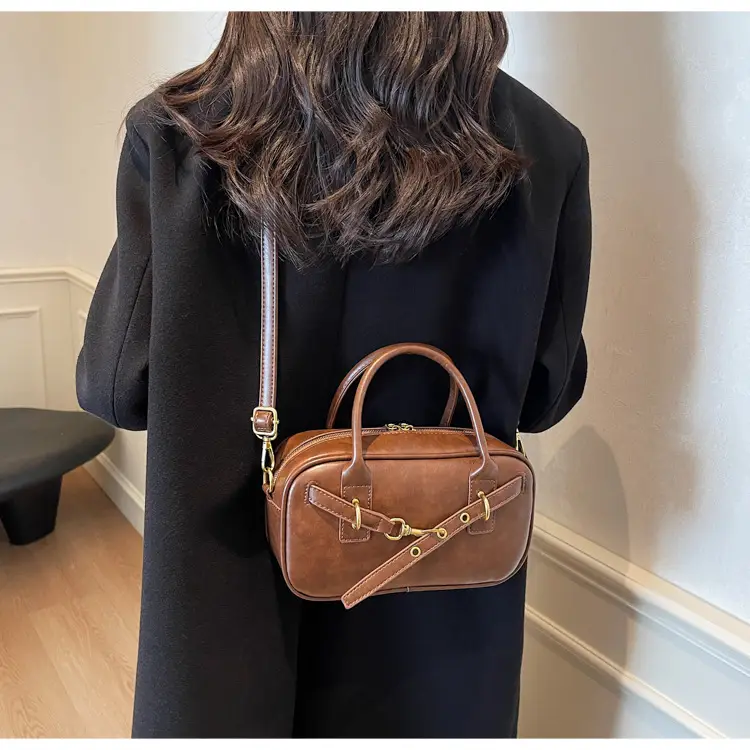 Korean Style Shoulder Bag Women 2024 Autumn Brown Black — feature 19
