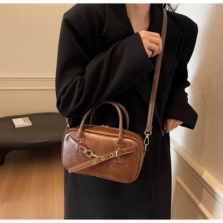 Korean Style Shoulder Bag Women 2024 Autumn Brown Black — feature 21