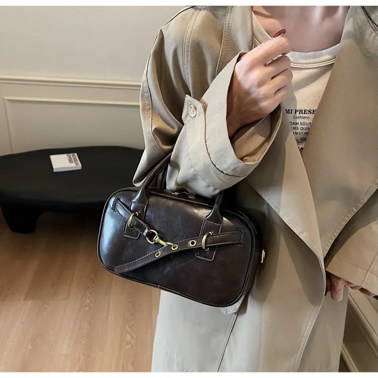 Korean Style Shoulder Bag Women 2024 Autumn Brown Black — feature 22