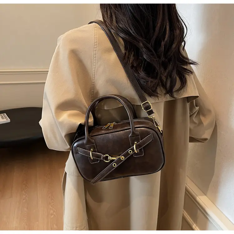 Korean Style Shoulder Bag Women 2024 Autumn Brown Black — feature 23