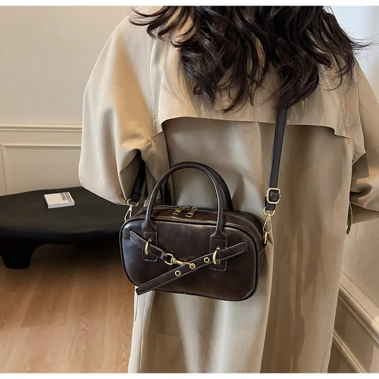 Korean Style Shoulder Bag Women 2024 Autumn Brown Black — feature 25