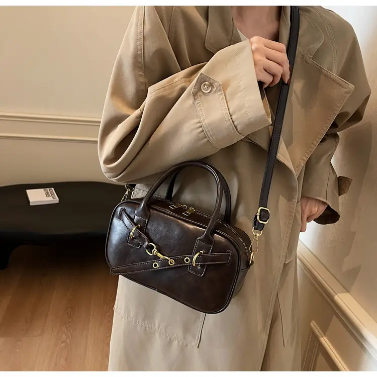 Korean Style Shoulder Bag Women 2024 Autumn Brown Black — feature 29
