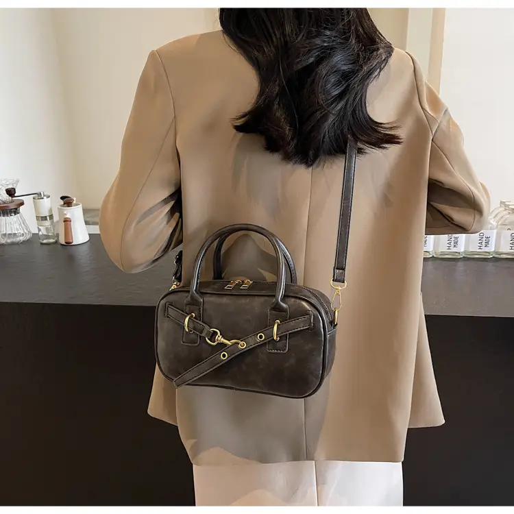 Korean Style Shoulder Bag Women 2024 Autumn Brown Black — feature 34