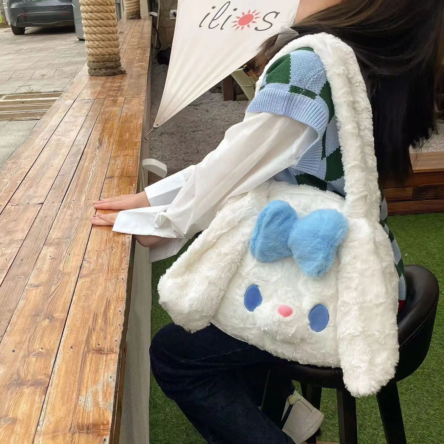 Candy Rabbit Plush Shoulder Bag for Girls — feature 5