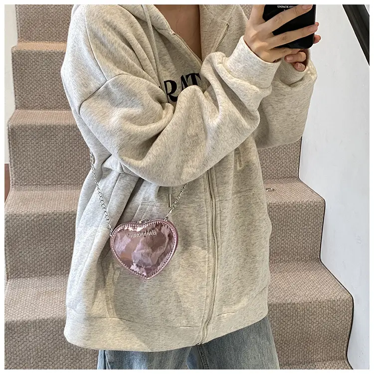 Red Heart-Shaped Mini Love Messenger Bag 2024 — feature 14