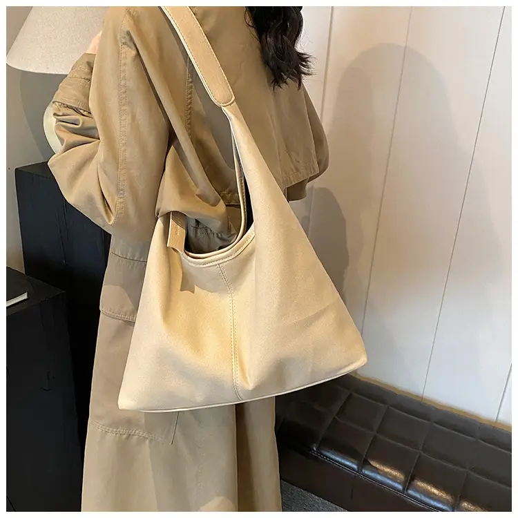 Frosted Retro Bag Large Capacity Casual Shoulder Bag — feature 15