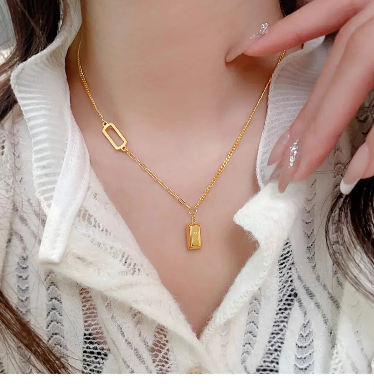 Gold Rectangular Necklace for Women with Sense Brand — feature 2