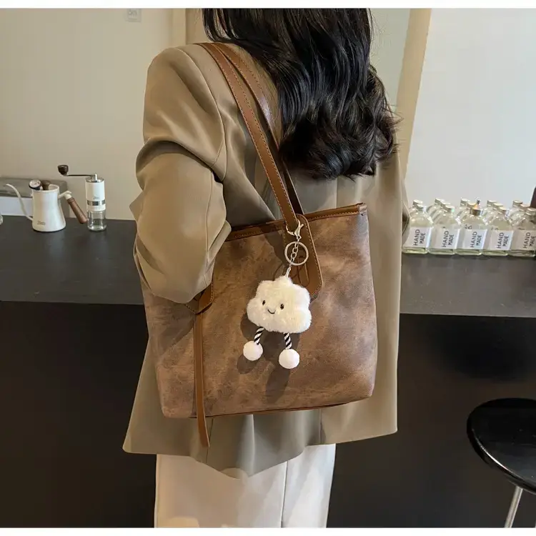 Women's Retro Fashion Shoulder Bag with Cloud Charm — feature 19