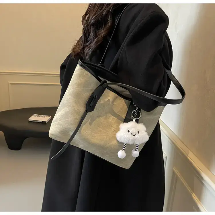Women's Retro Fashion Shoulder Bag with Cloud Charm — feature 23