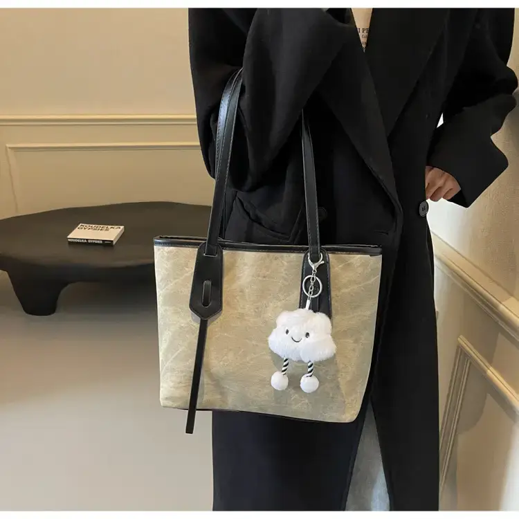 Women's Retro Fashion Shoulder Bag with Cloud Charm — feature 25