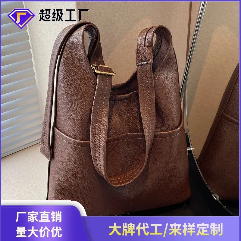 Women Large Capacity Shoulder Bag Brown New Fashion - Image 5