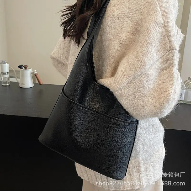 Women Large Capacity Shoulder Bag Brown New Fashion - Image 8
