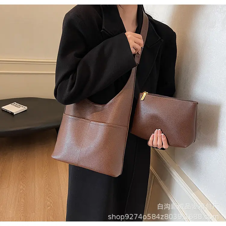 Women Large Capacity Shoulder Bag Brown New Fashion — feature 20