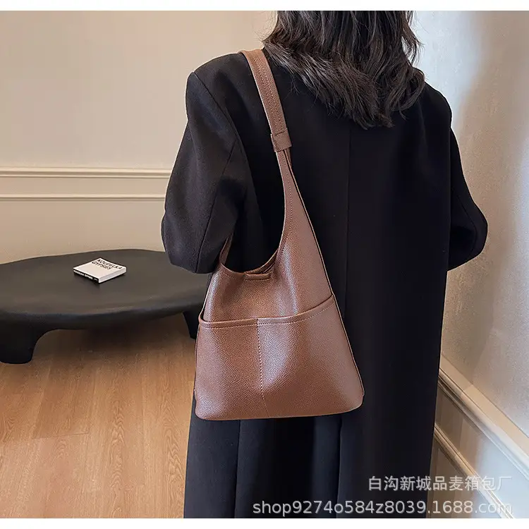 Women Large Capacity Shoulder Bag Brown New Fashion — feature 21