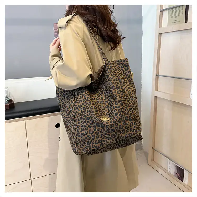 Leopard Canvas Shoulder Bag Women 2024 College Style — feature 17