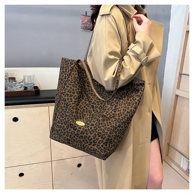 Leopard Canvas Shoulder Bag Women 2024 College Style — feature 18