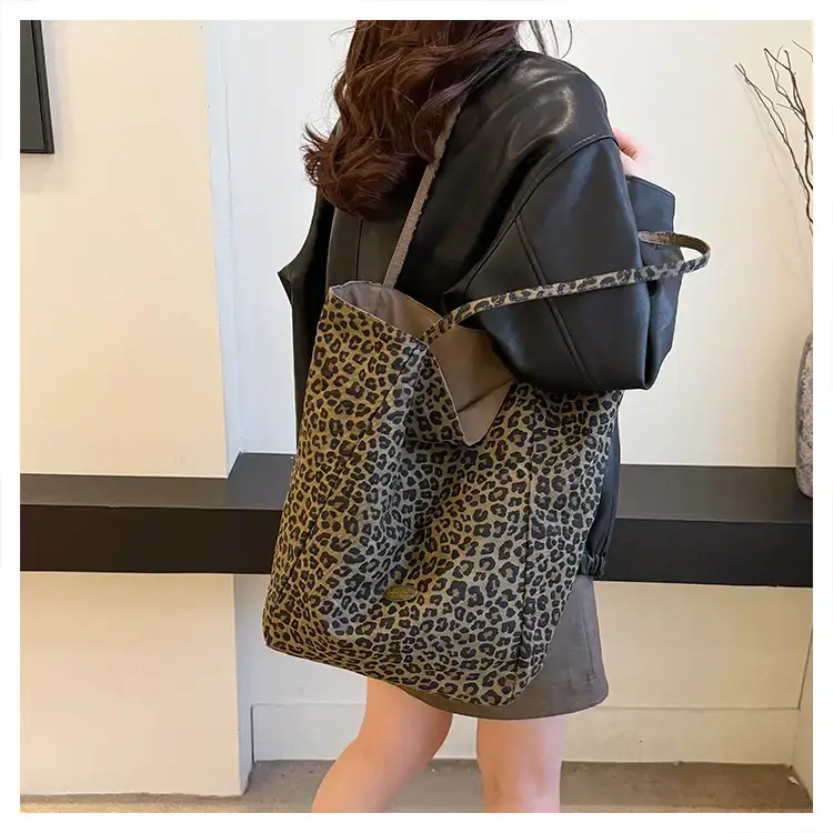 Leopard Canvas Shoulder Bag Women 2024 College Style — feature 23