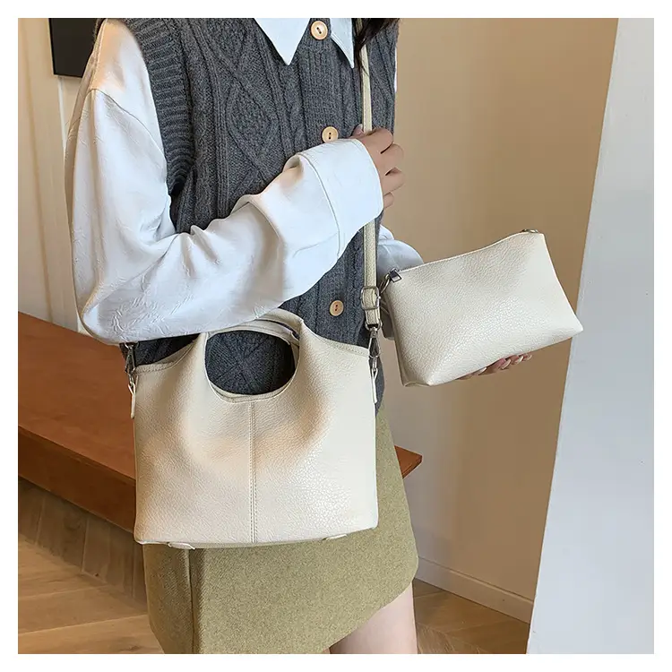 Black Leather Shoulder Bag for Women 2024 — feature 13