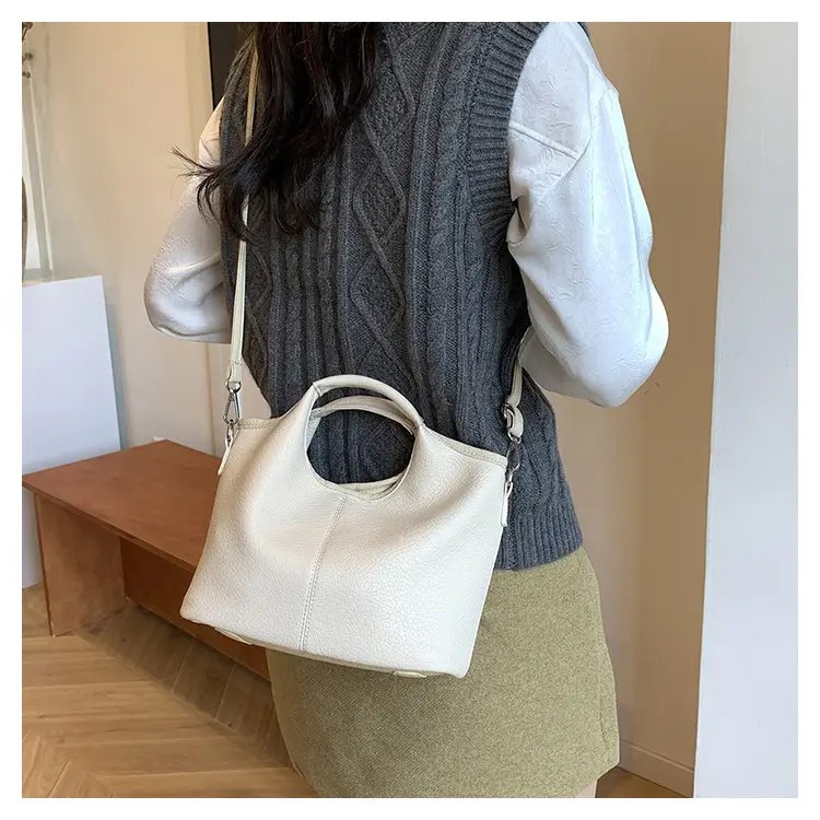 Black Leather Shoulder Bag for Women 2024 — feature 14