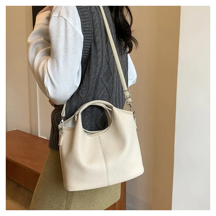 Black Leather Shoulder Bag for Women 2024 — feature 15