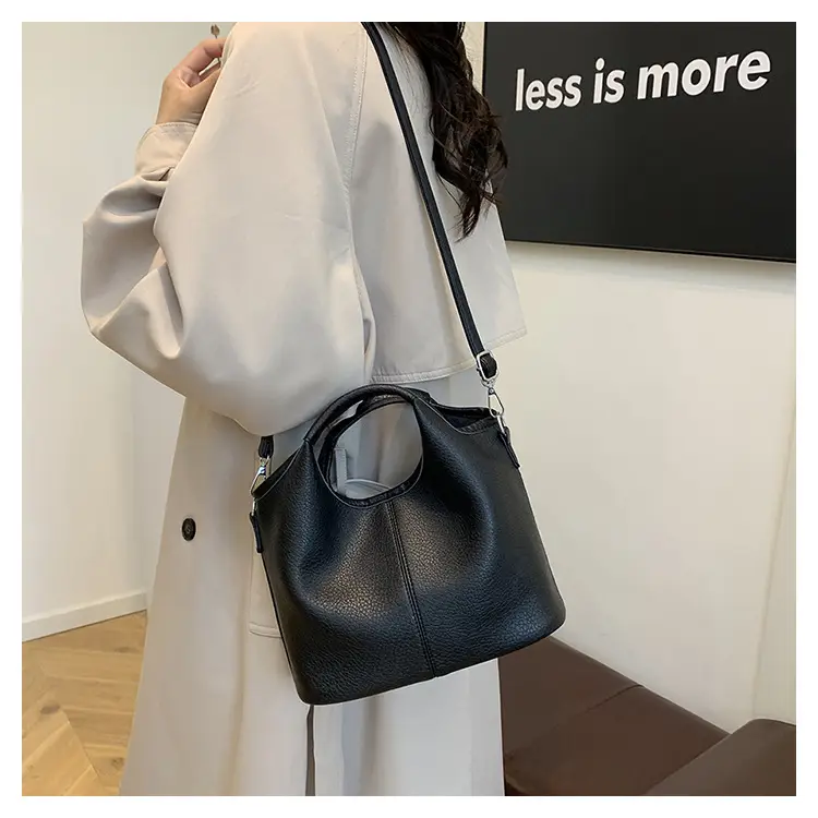 Black Leather Shoulder Bag for Women 2024 — feature 17