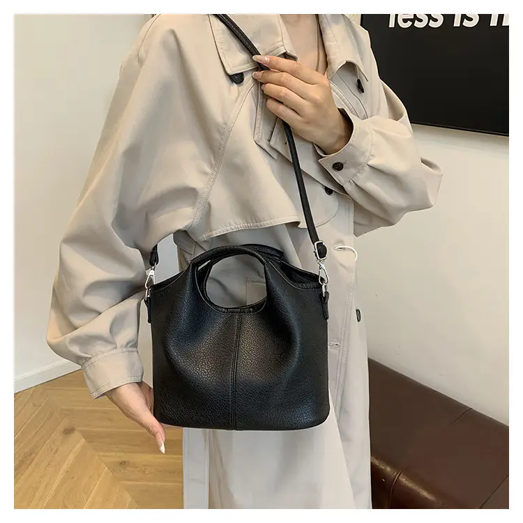 Black Leather Shoulder Bag for Women 2024 — feature 18
