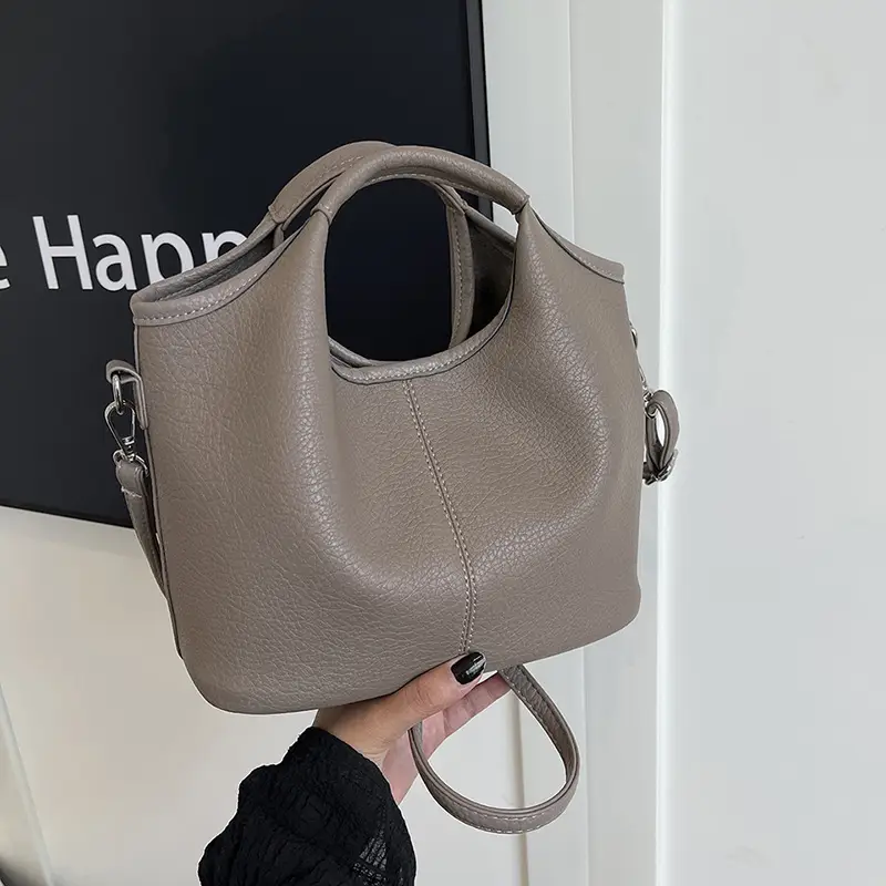 Black Leather Shoulder Bag for Women 2024 - Image 3
