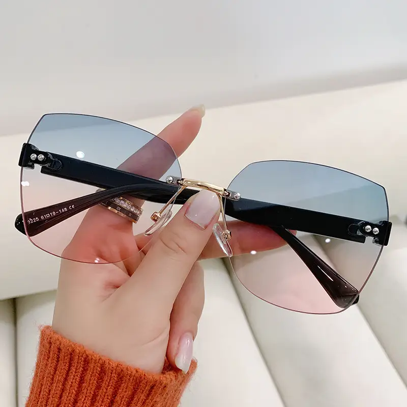 Women Rimless Sunglasses Anti-UV European American Trendy Driving Sunglasses - Image 4