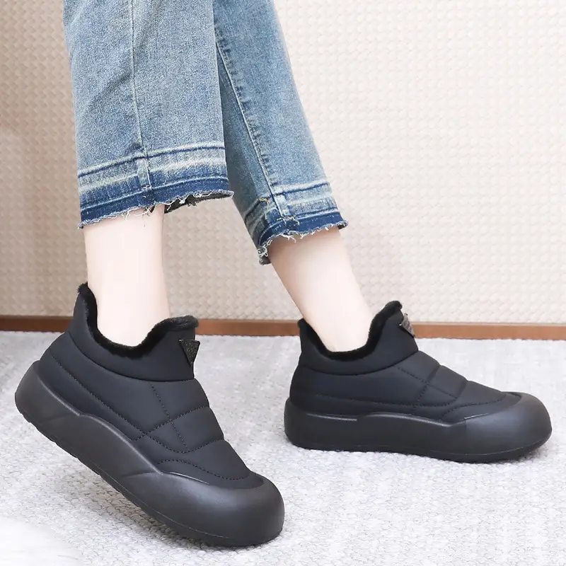 Women's Black Fleece Winter Boots Thick Bottom - Image 4