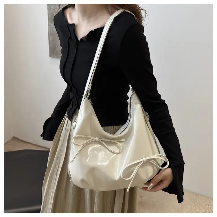 Golden French Style Pleated Shoulder Bag — feature 12
