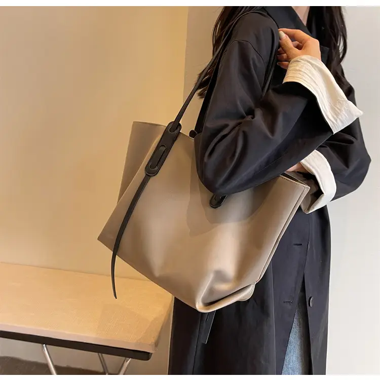 Women Large Capacity Oxford Tote Bag Beige 2026 — feature 12