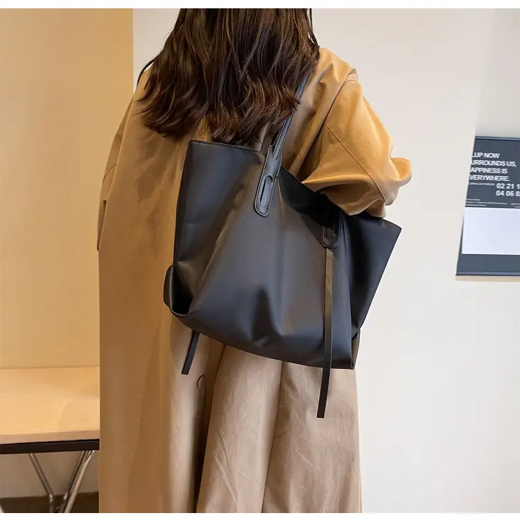 Women Large Capacity Oxford Tote Bag Beige 2026 — feature 18