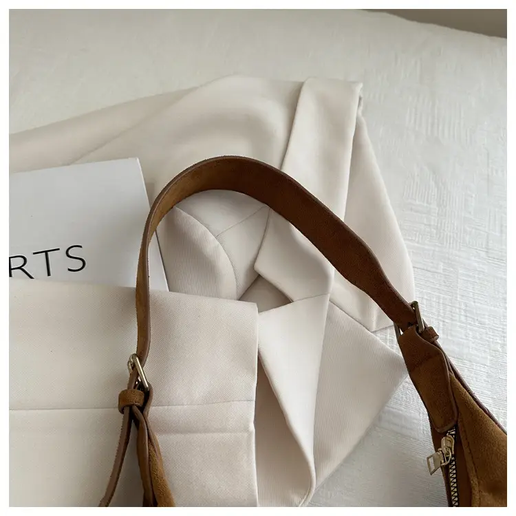Black Frosted Shoulder Crossbody Bag Large Capacity — feature 26