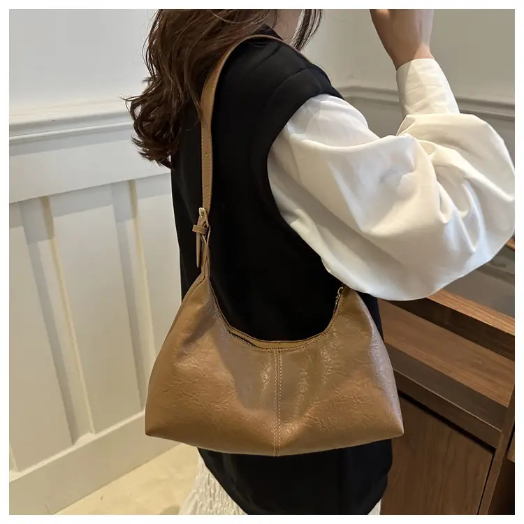Black Frosted Shoulder Crossbody Bag Large Capacity — feature 39