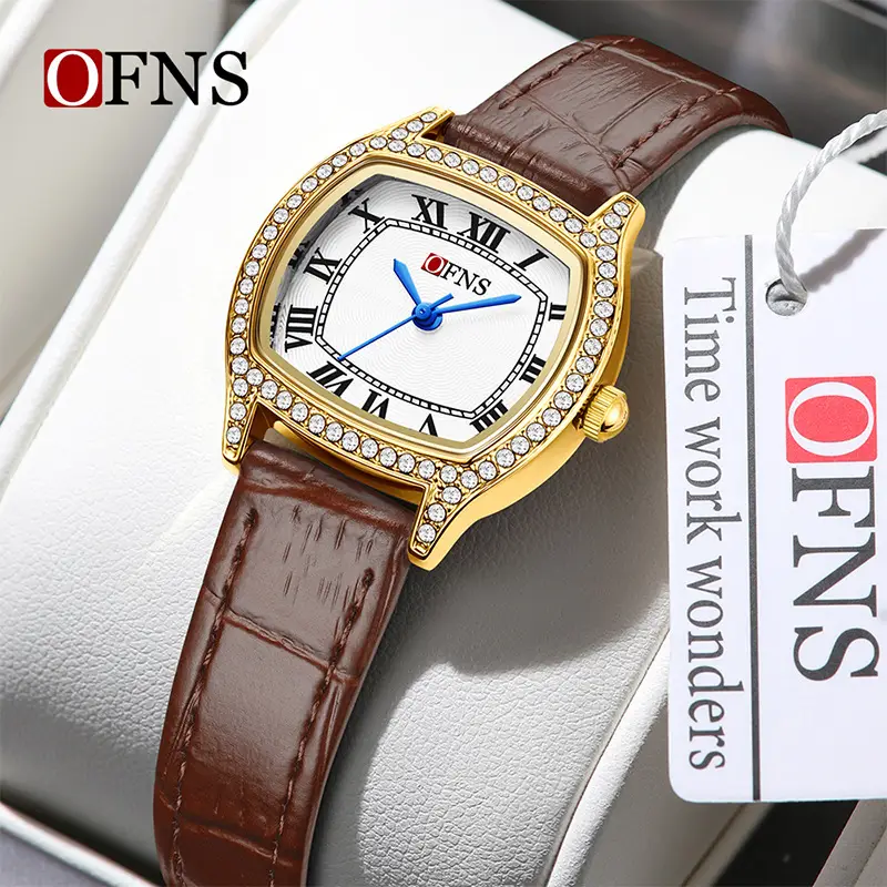 Women's Green Crocodile Leather Watch with Diamond Face - Image 17