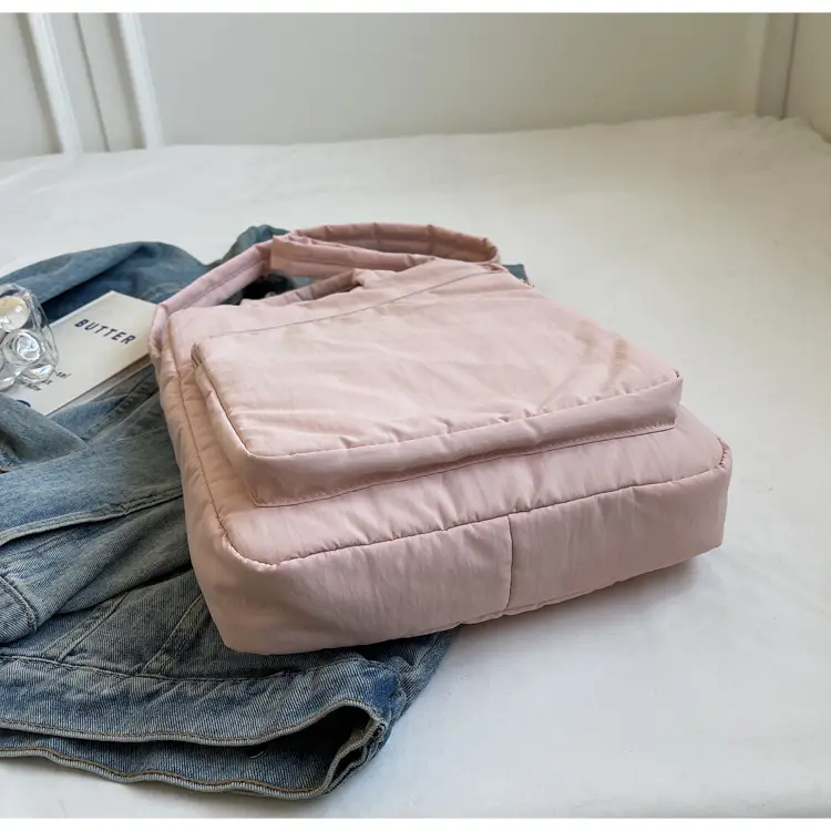 Women's Large Capacity Nylon Shoulder Bag Cream — feature 22
