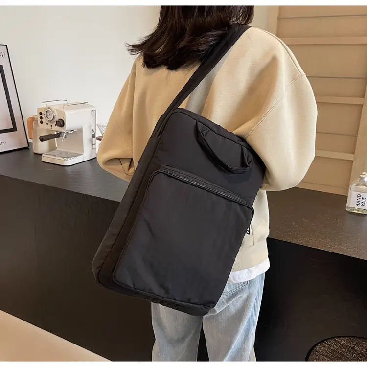 Women's Large Capacity Nylon Shoulder Bag Cream — feature 43
